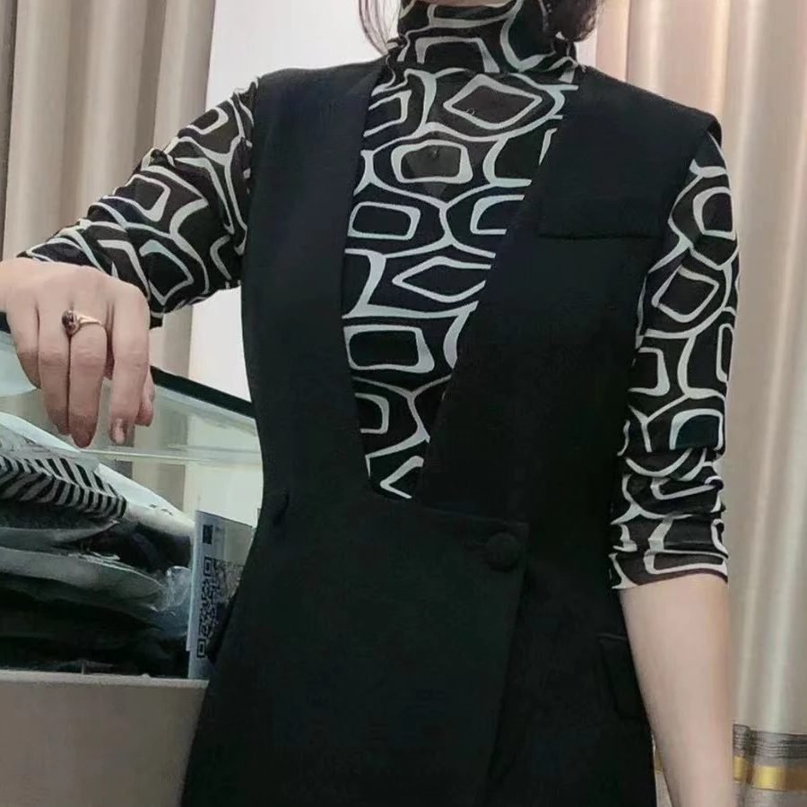 《林依上新》8892新款气质型洋气时尚修身双排扣背心裙