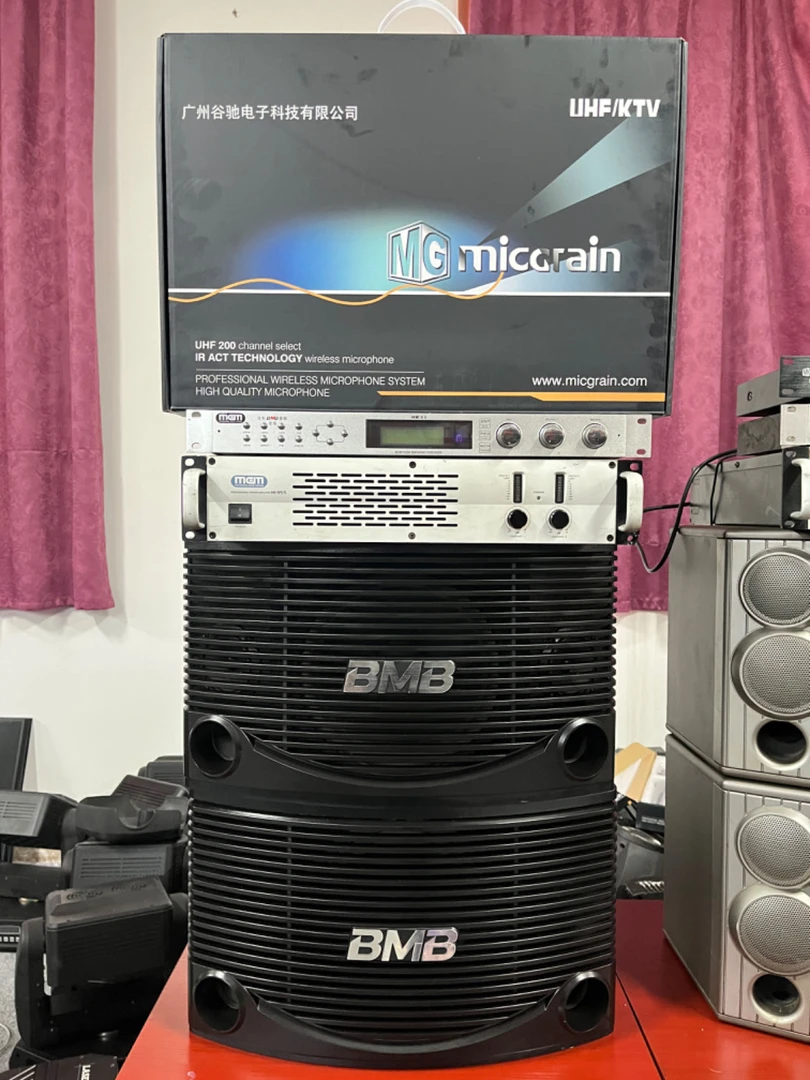 90新  十寸BMB卡包四件套(一对十寸卡包＋BMB功放＋效果器)不包邮