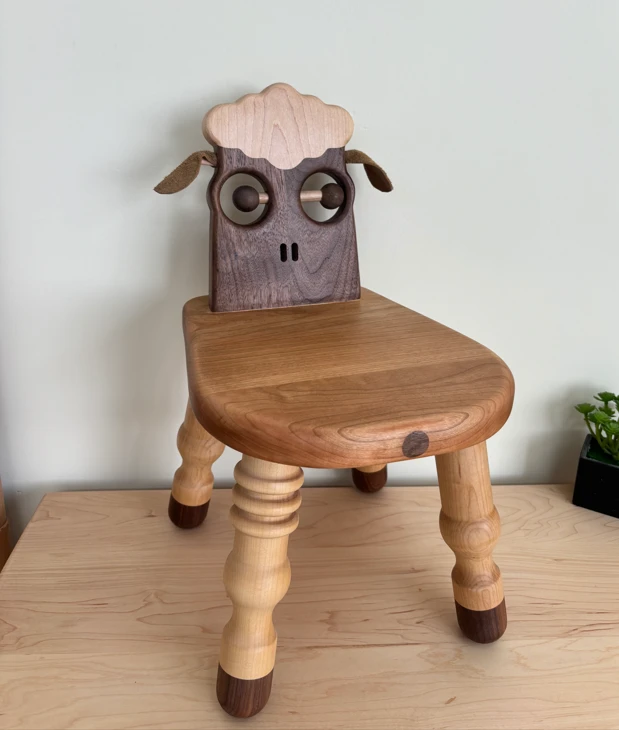 沐沐的房间兔年小羊生肖儿童椅子