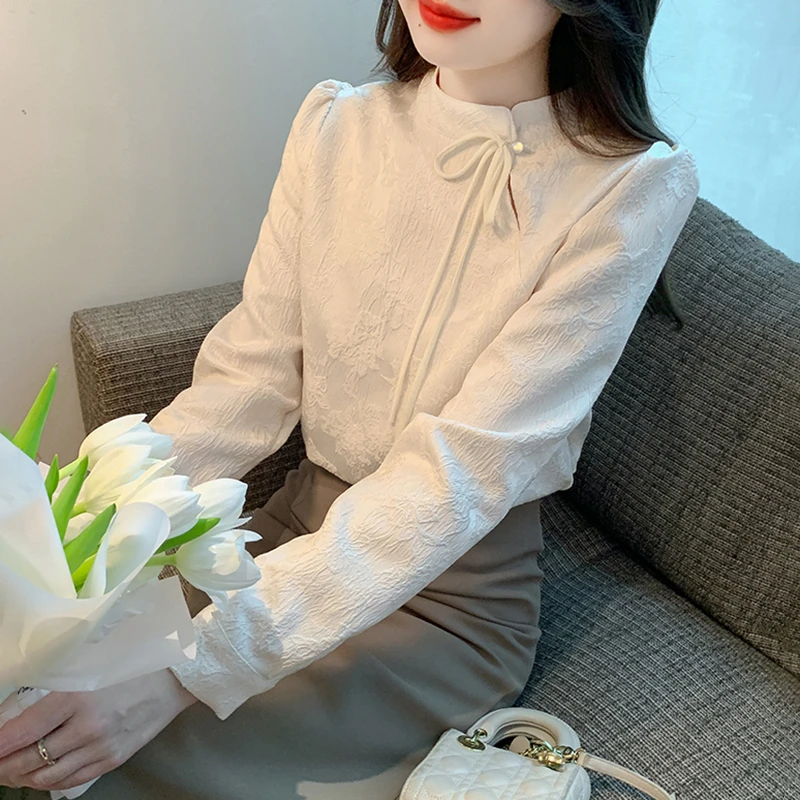 2024秋冬新款立领新中式加绒长袖衬衫女时尚盘扣打底小衫蕾丝上衣