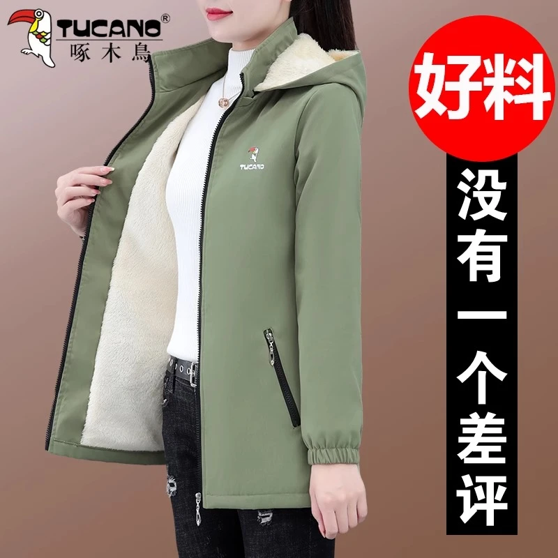 啄木鸟加绒加厚风衣外套女冬季2023新款中年妈妈装中长款防风保暖