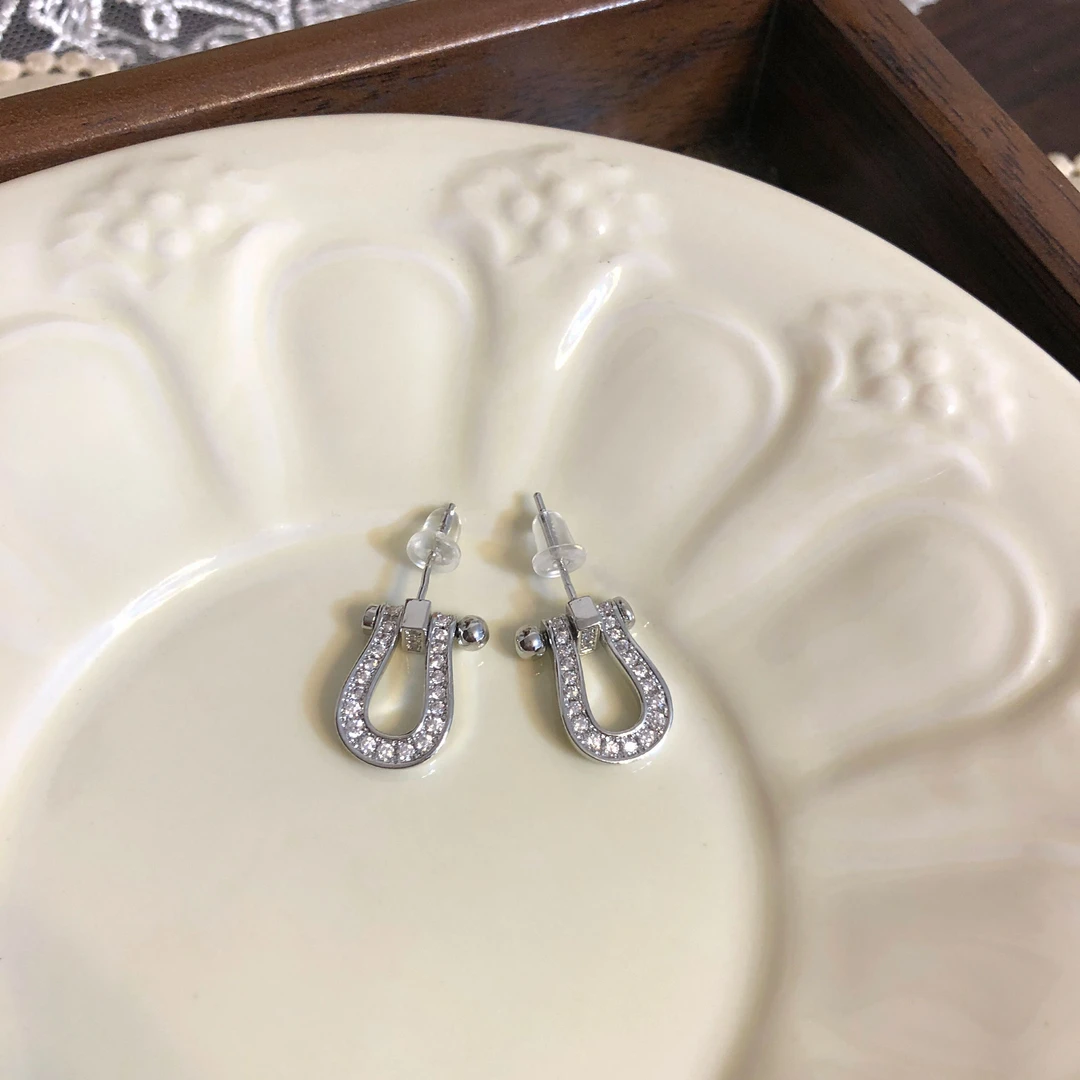 钛钢耳饰 钛钢耳饰高级轻奢时尚百搭气质网红设计感精致B60