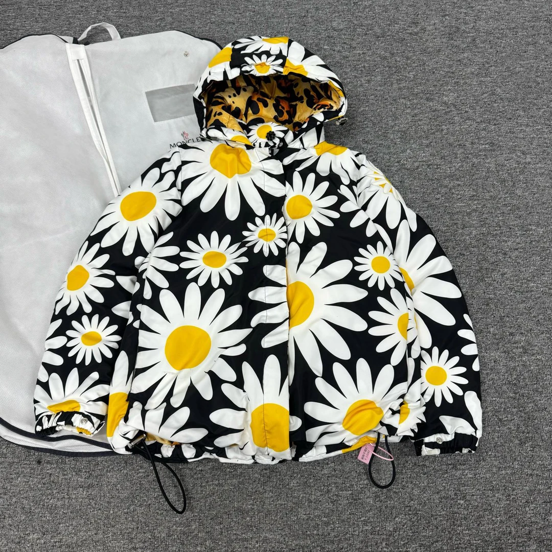 99新 MaxMara 蒙口 联名羽绒服00码
