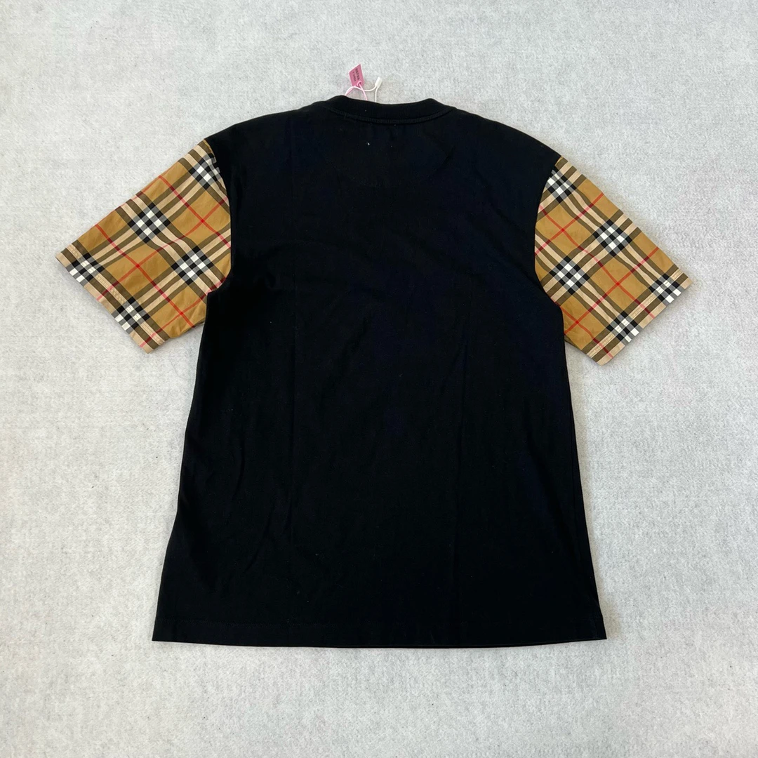 99新 BURBERRY/博柏利 Burberry 格纹 短袖 T恤 xs码 （黑扣）