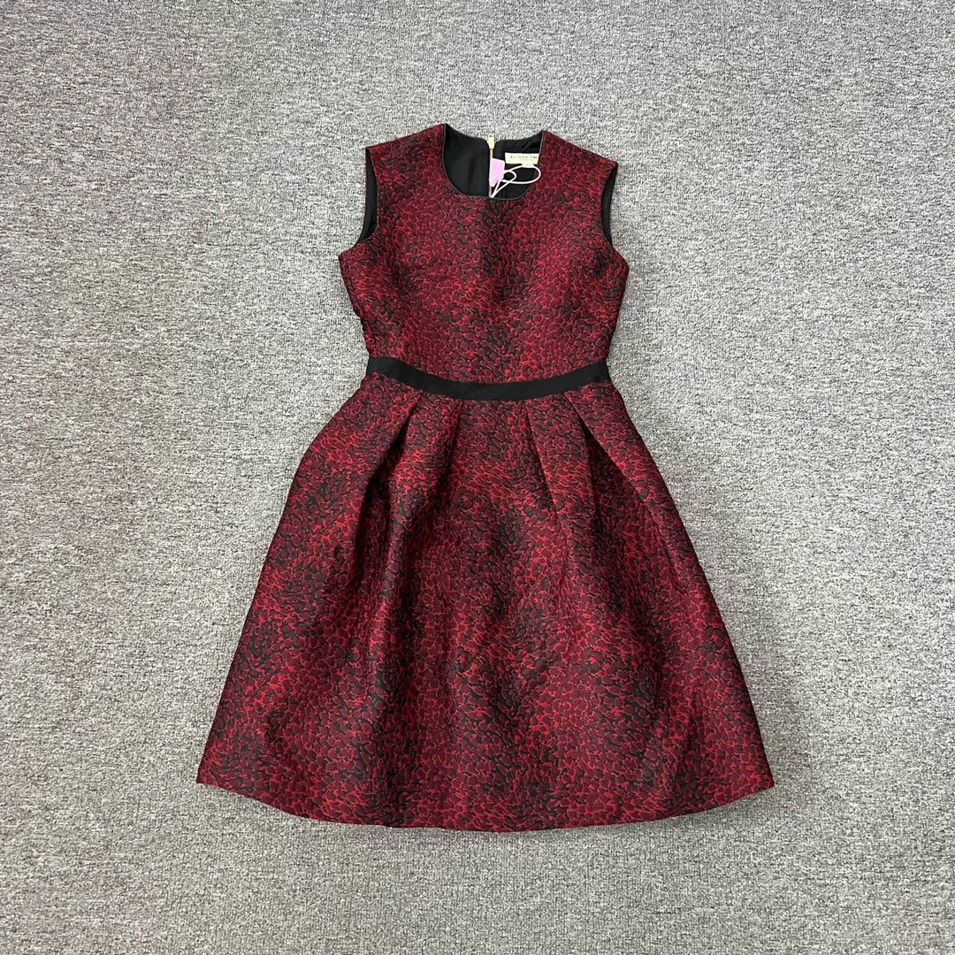 全新未使用 BURBERRY/博柏利 Burberry 连衣裙 uk6