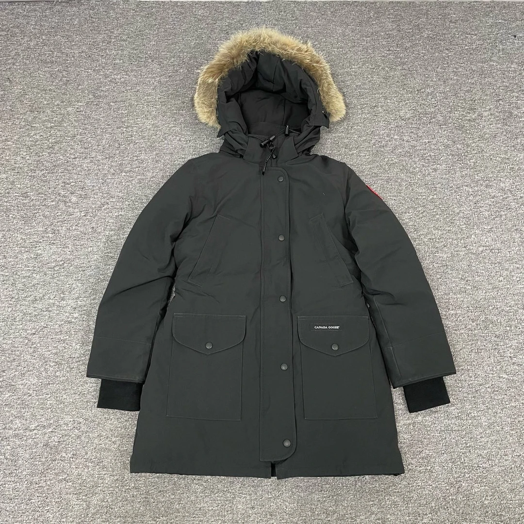 95新 加拿大鹅 羽绒服M码 5636645