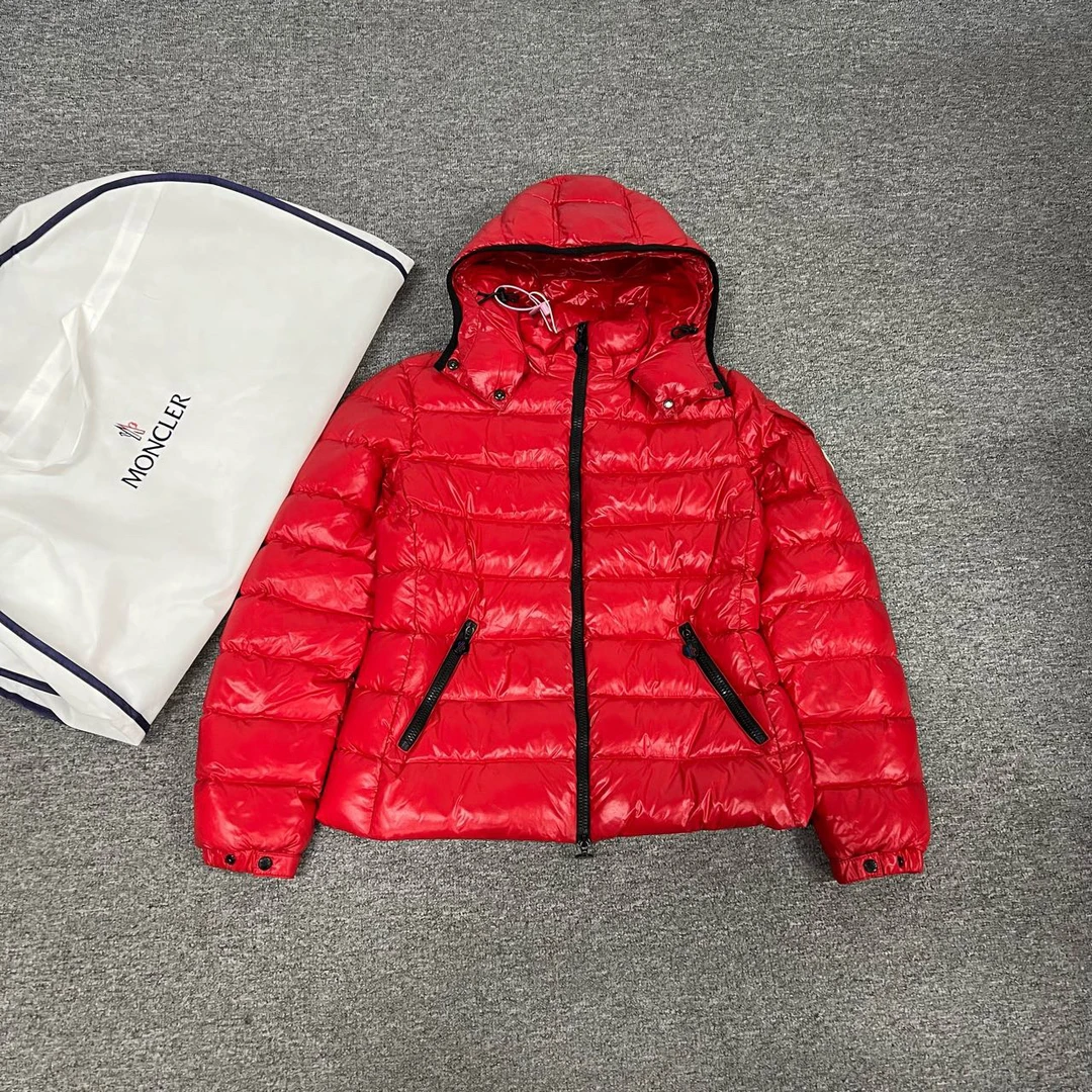 99新 MONCLER 蒙口 bady 羽绒服 1码