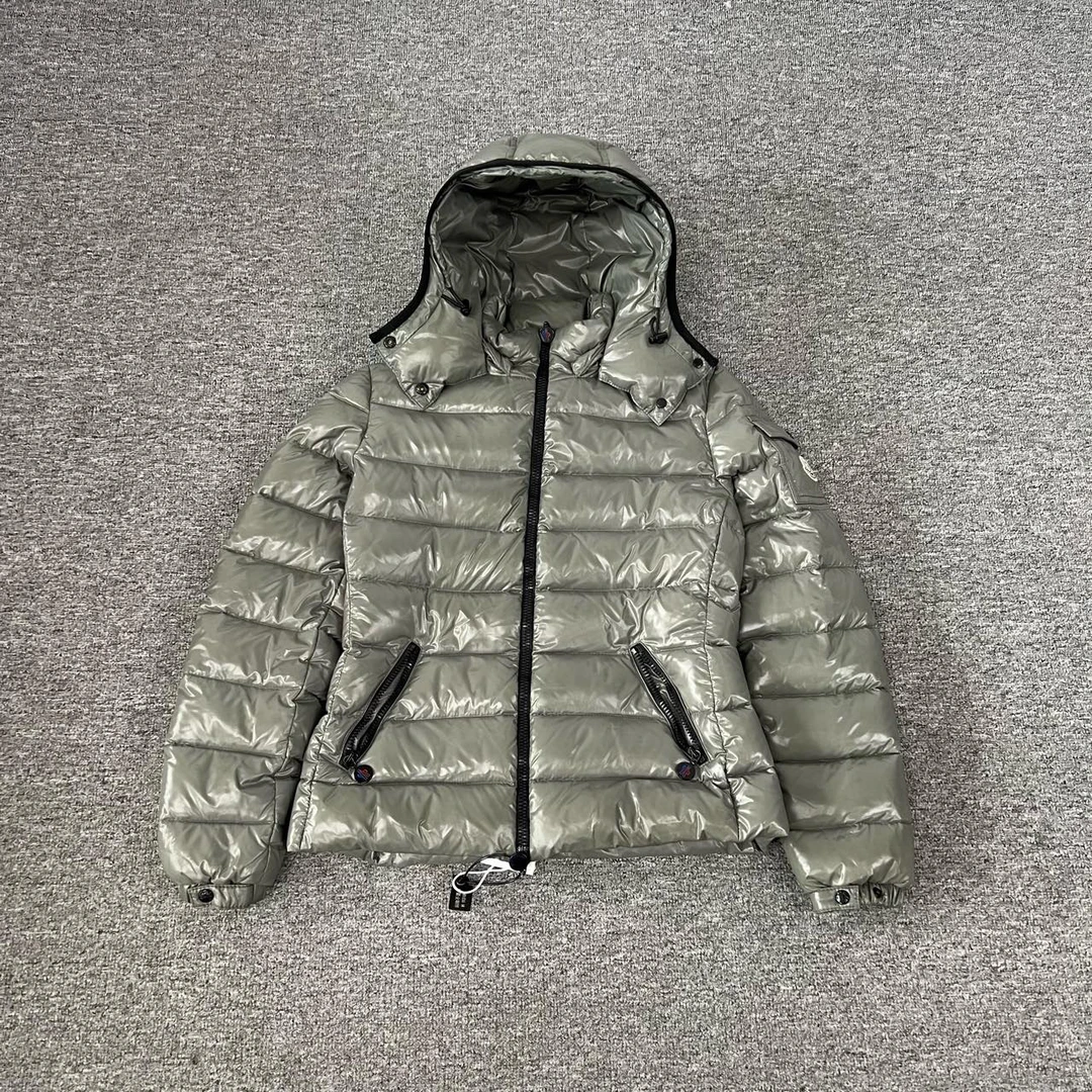 99新 MONCLER 蒙口 羽绒服 0码