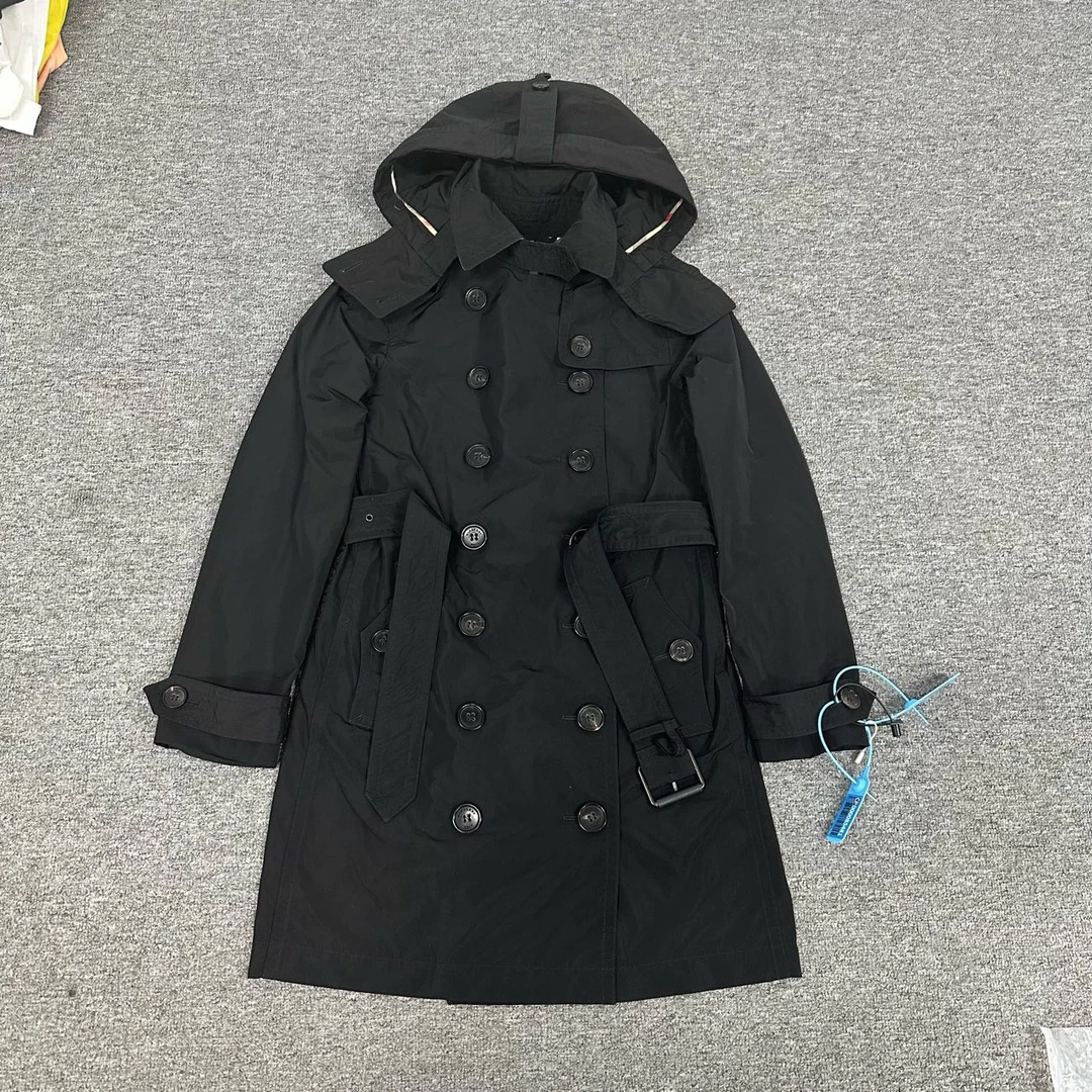 99新 BURBERRY/博柏利 Burberry 连帽尼龙风衣uk6