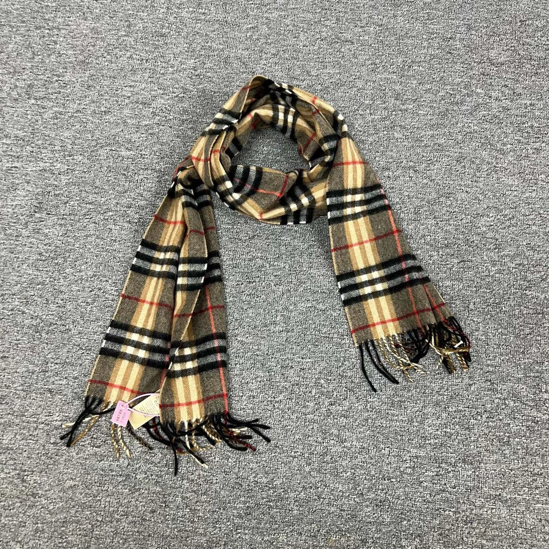 全新未使用 BURBERRY/博柏利 Burberry 羊绒围巾