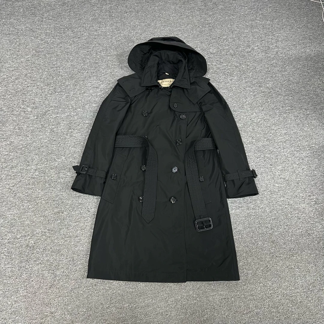 99新 BURBERRY/博柏利 Burberry 尼龙风衣uk4
