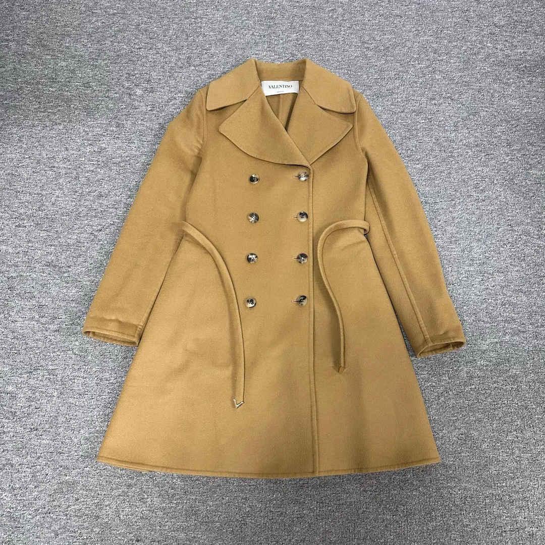 99新 Valentino/华伦天奴 华伦天奴大衣 38码