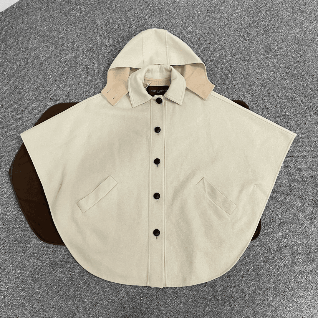 95新 LouisVuitton/路易威登 lv 羊毛斗篷 38码