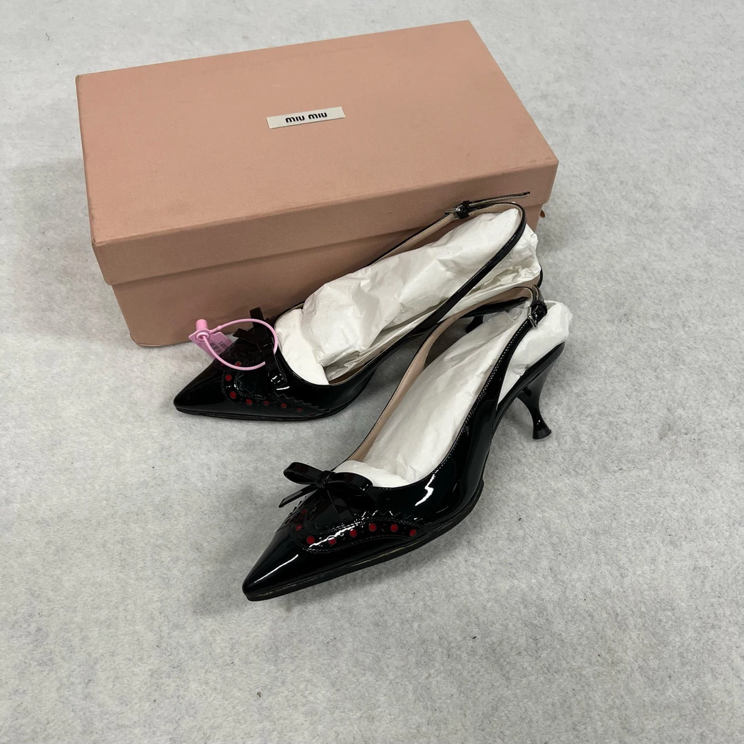 99新 MIU MIU/缪缪 miumiu 尖头高跟鞋