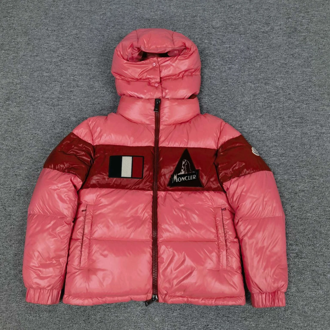 全新未使用 蒙口 蒙口 红色拼色羽绒服 0码 全新带吊 028