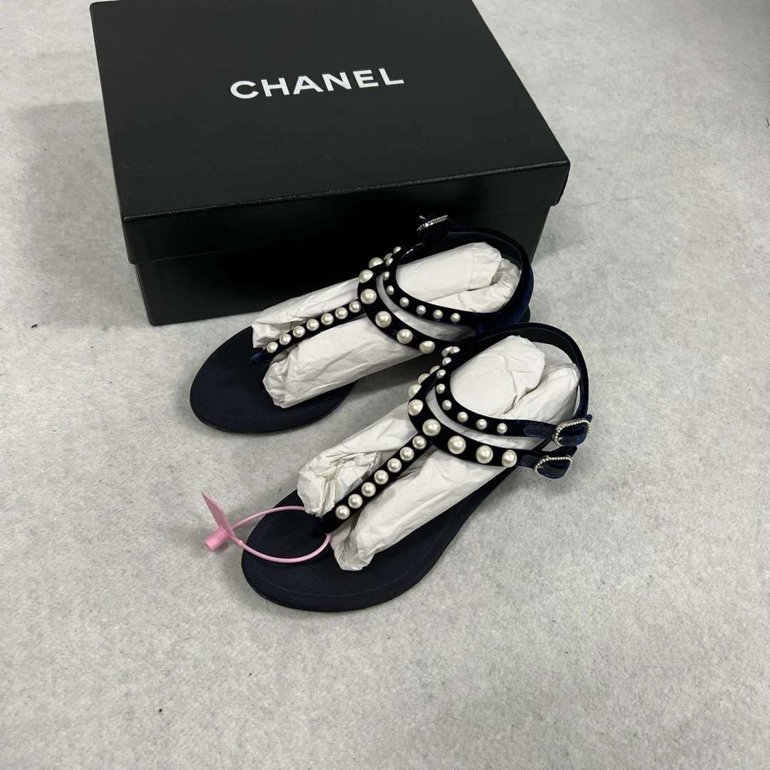 99新 Chanel/香奈儿 Chanel 珍珠人字拖 36.5