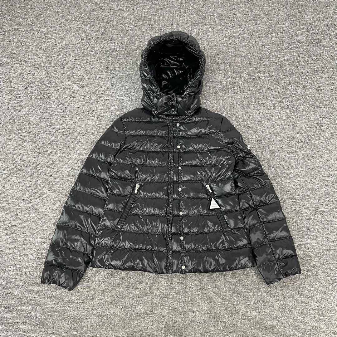 99新 MONCLER 蒙口 黑标羽绒服14Y