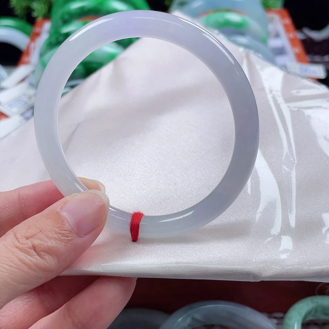 翡翠手镯（圆镯）未镶嵌