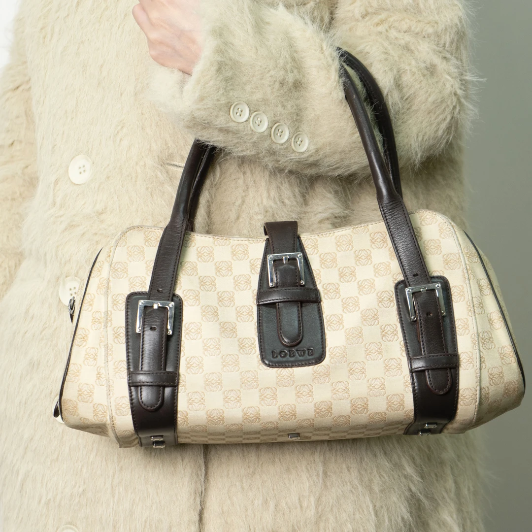 95新 LOEWE/罗意威 米色老花拼皮飞碟包/手提/39/A04118AJ19