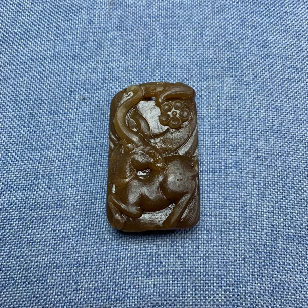 和田玉天然且末糖苏工精雕生财有“路”牌子工艺精湛福禄双全挂件