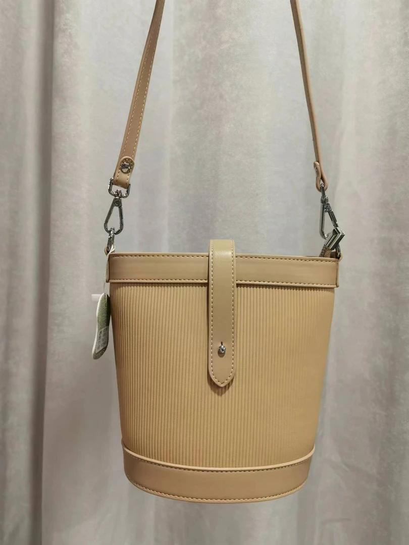 时尚休闲百搭秋季斜挎包0541-0585