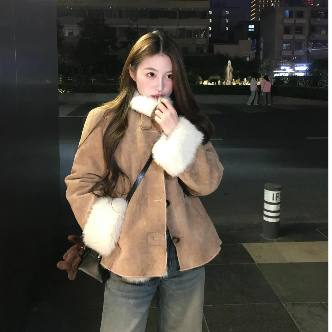 Liberty clothes高级感皮毛一体外套女冬季加厚保暖毛绒短款大衣