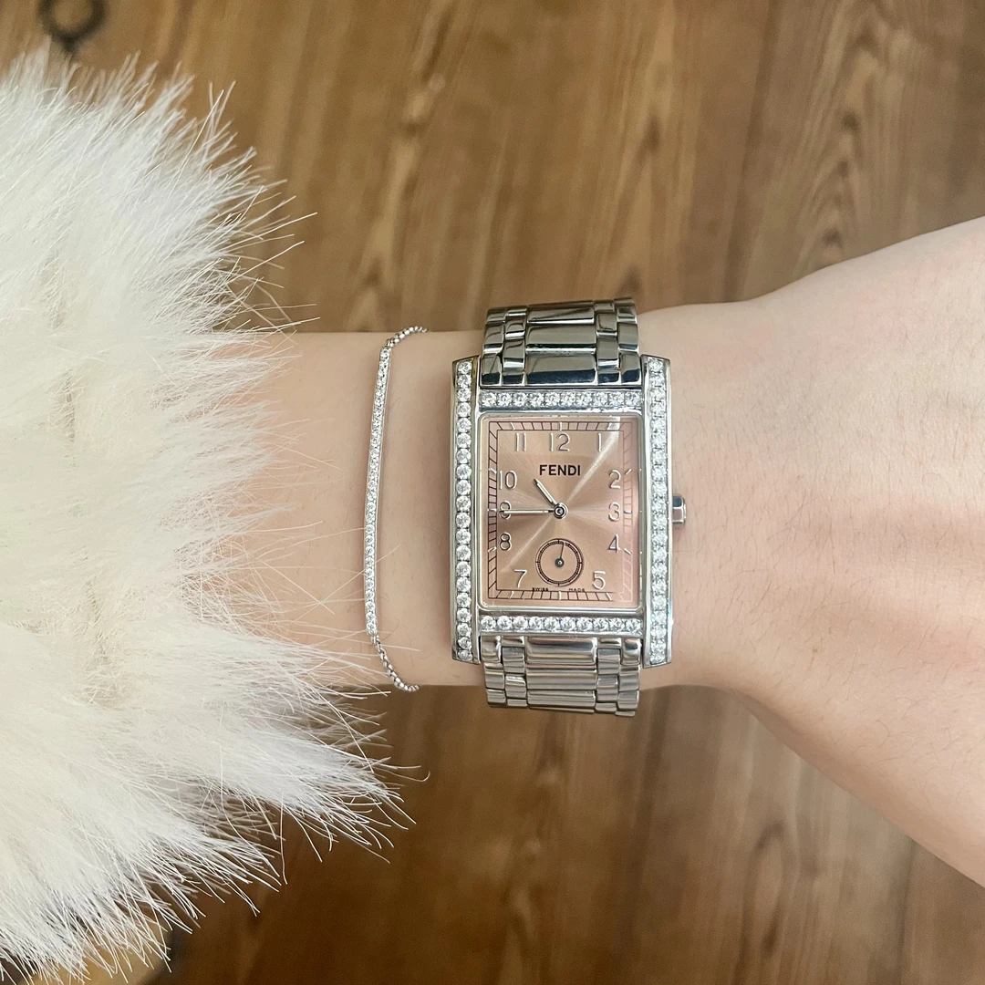 95新 FENDI/芬迪 vintage中古手表/石英表/后钻/大盘坦克