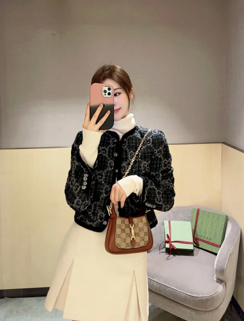 古驰/Gucci外套带吊上衣尺码42肩宽40胸围90衣长49袖长57/YK00379