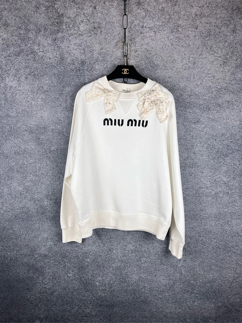 CZF0002/缪缪/Miumiu/珍珠logo套头卫衣/公价15000/99新/尺码XS