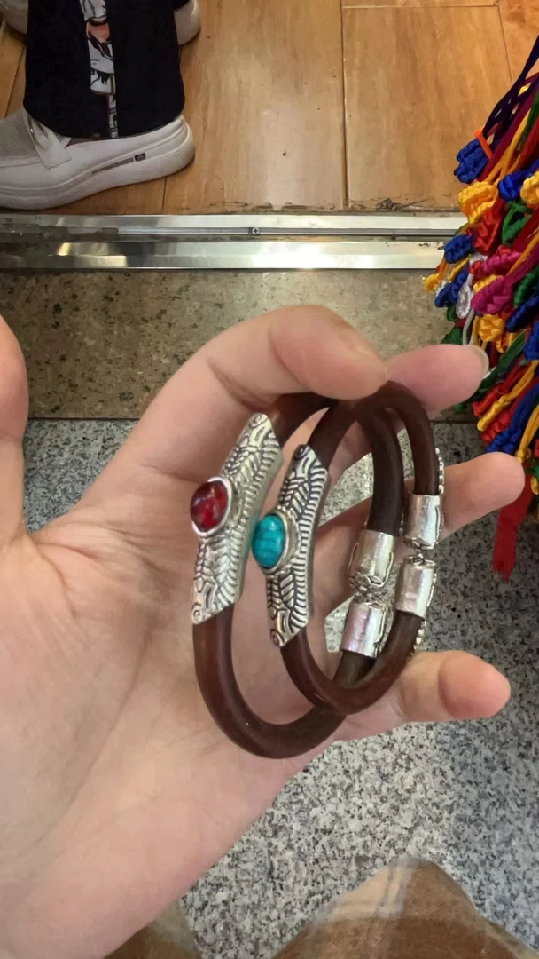 鸡血藤手镯LT100404