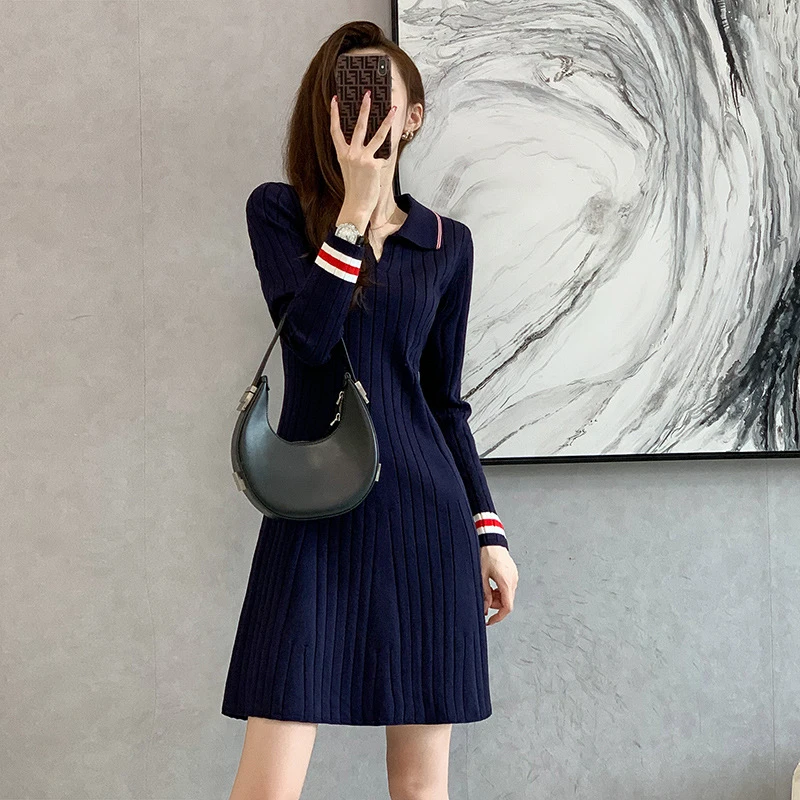 修身显瘦a字针织连衣裙秋季新款女装翻领气质长袖打底毛衣裙时尚
