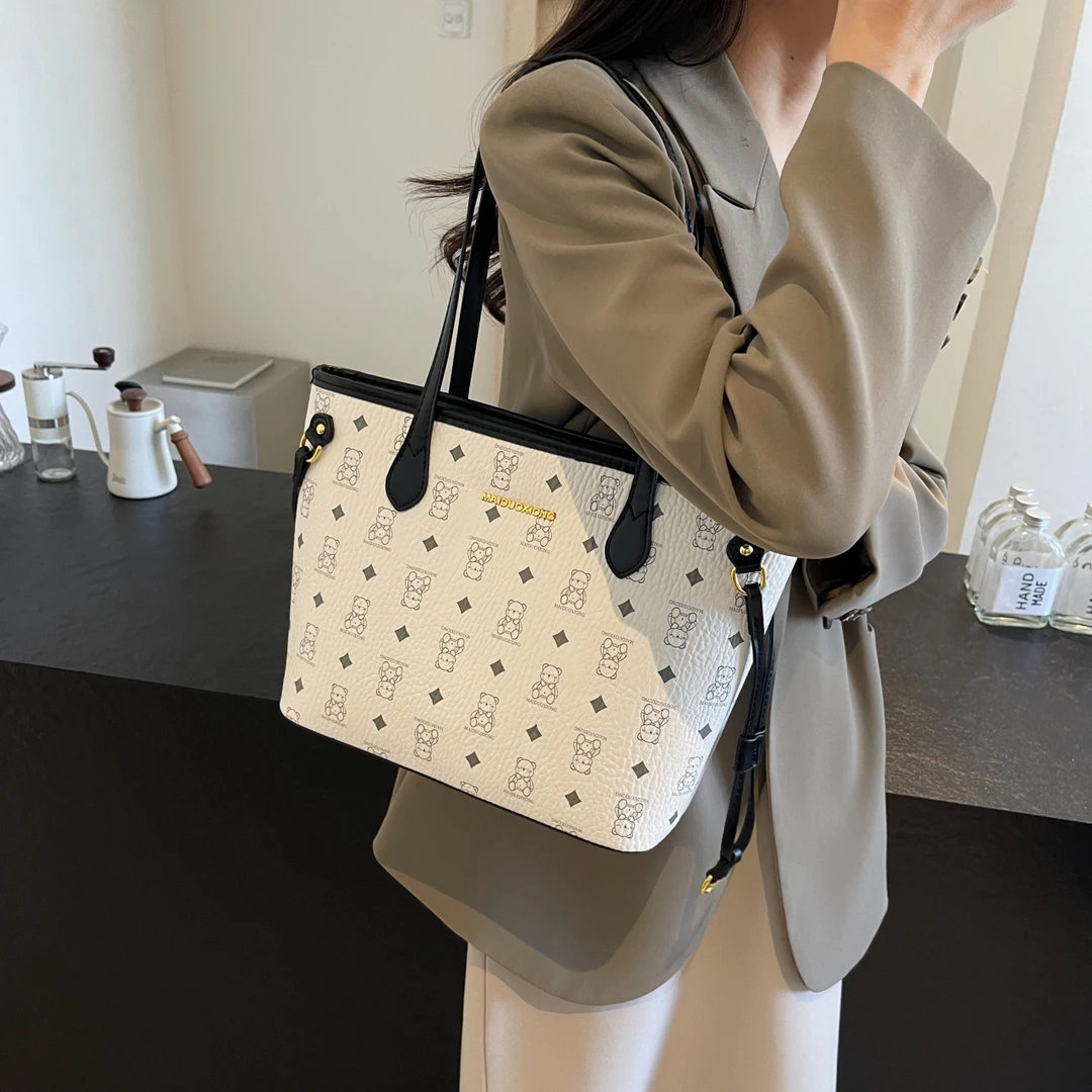 大容量包包女秋季休闲百搭2024新款单肩通勤包小众设计时尚托特包