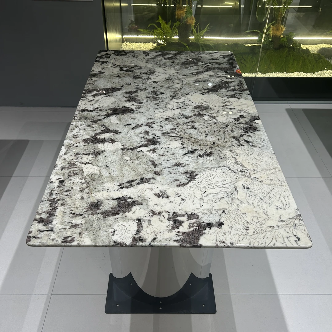 【雪山兰】巴西进口奢石餐桌意式轻奢长方形简约极简客厅家用饭桌