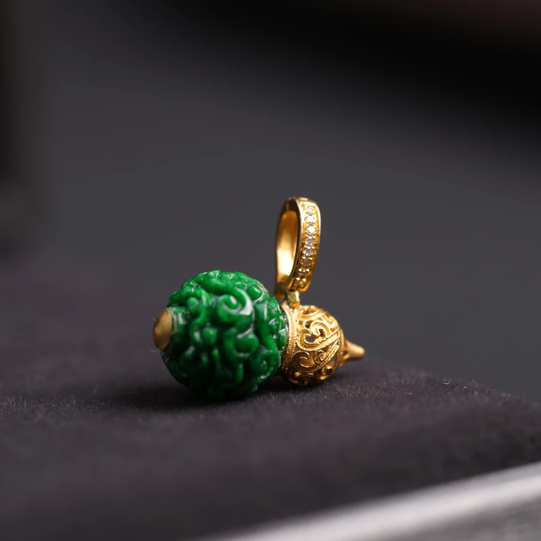 若梦 | 原创设计精品辣绿翡翠葫芦吊坠