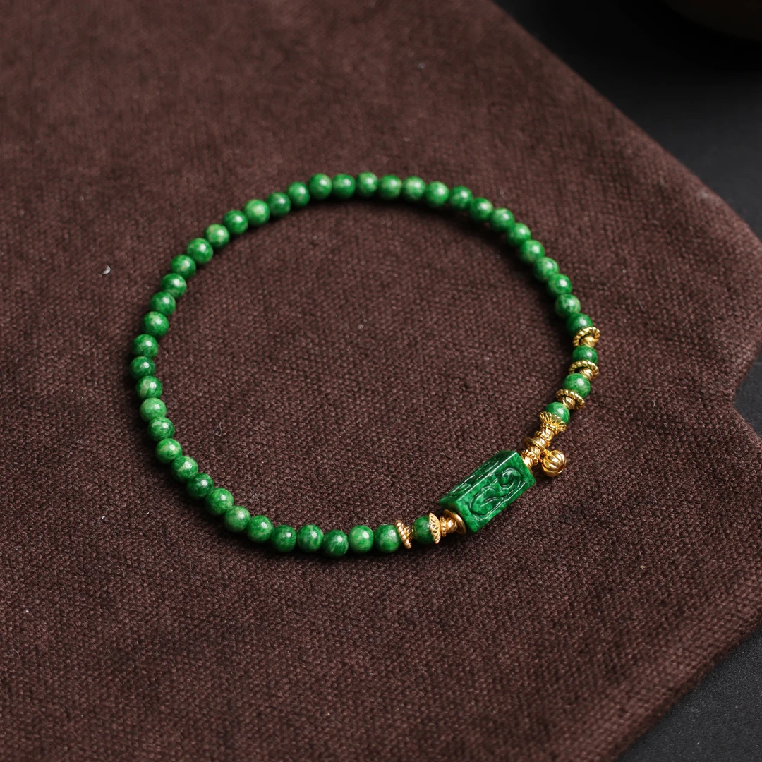 灵感 | 严选精品高色辣绿翡翠小米珠手串
