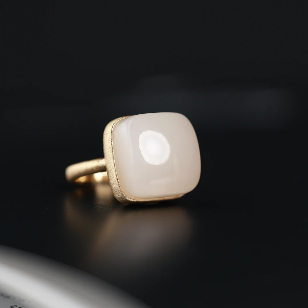 故人 | 珍藏级精品和田玉藕粉大蛋面18k金拉丝戒指（备注圈口）