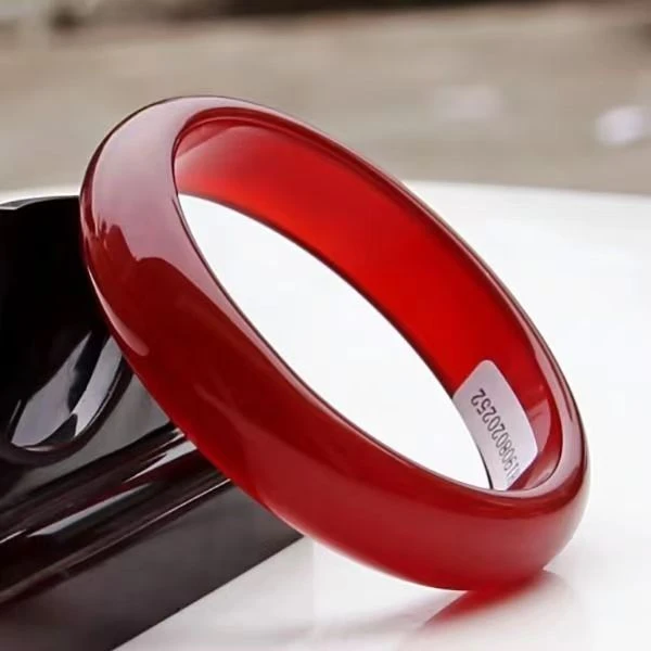 天然红玛瑙平安富有手镯