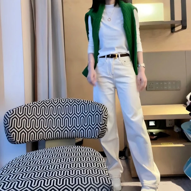 【哝哝服饰】2023秋冬新款加绒明线设计休闲百搭牛仔裤302-0179566
