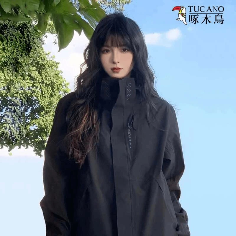 啄木鸟户外冲锋衣女外套三合一防风防泼水新款加绒滑雪女士登山服