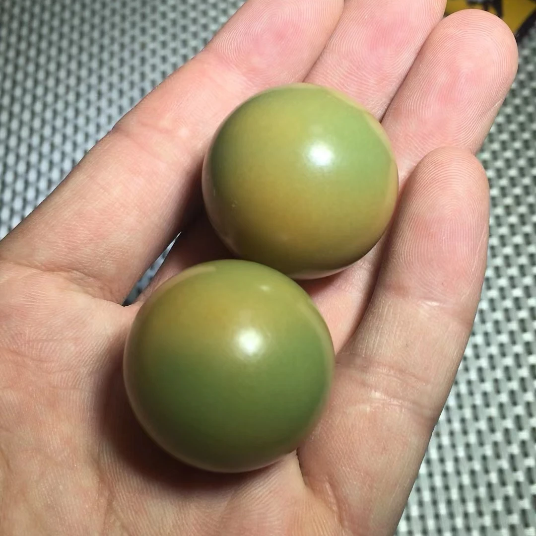 南非夜光石光皮直径32mm萤石夜明珠小摆件