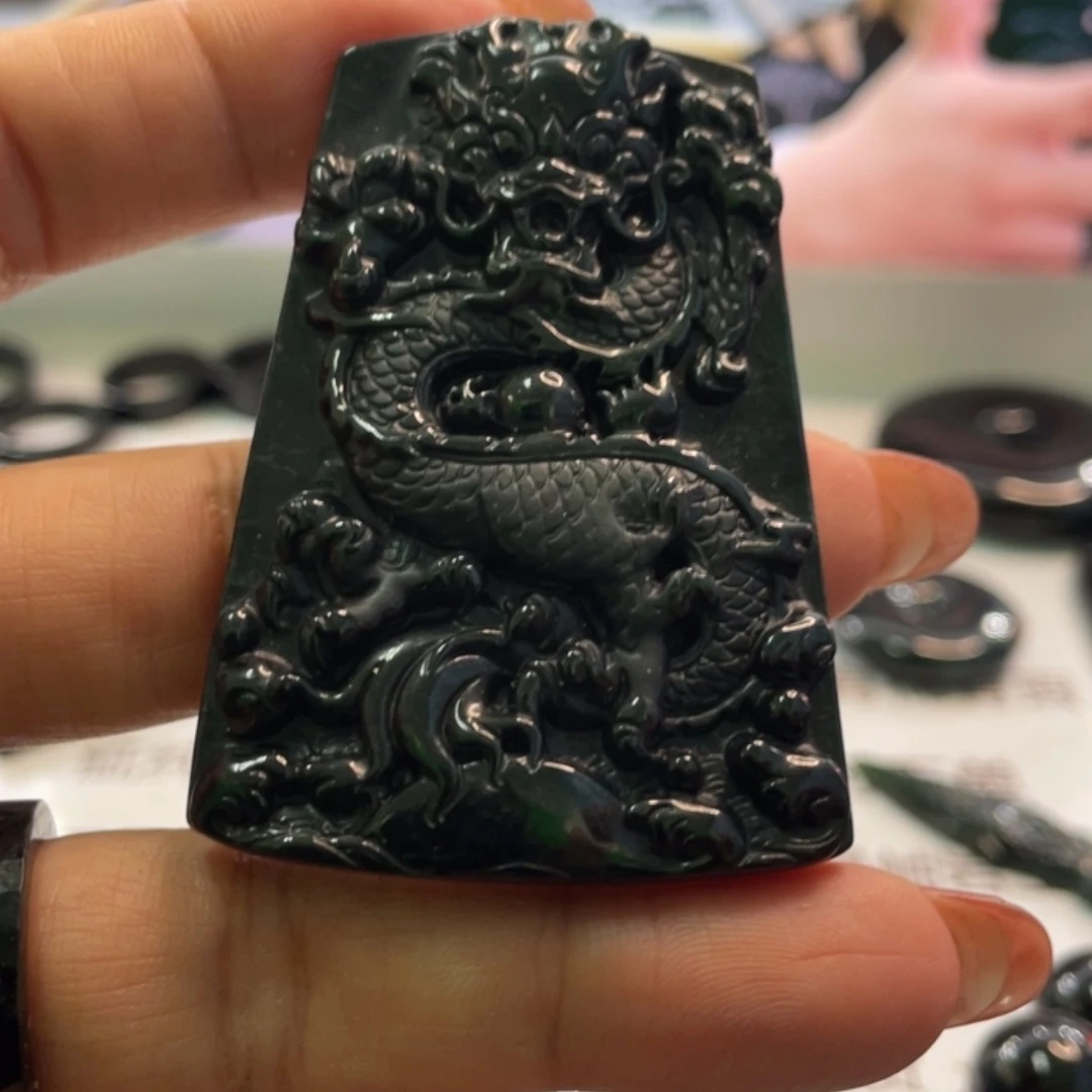 【闪购商品】翡翠颈饰未镶嵌