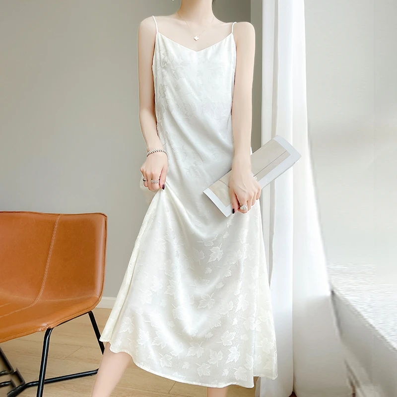 07仿真丝夏季外穿新中式连衣裙无袖气质修身纯色设计感吊带连衣裙