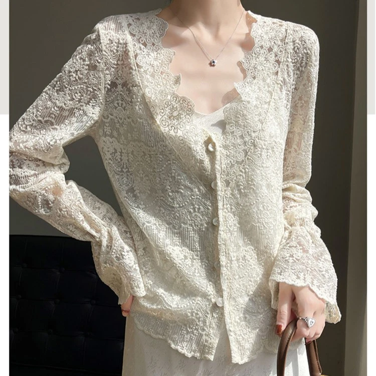 气质白色蕾丝洋气打底衫女显瘦设计感小众钩花镂空长袖上衣外套