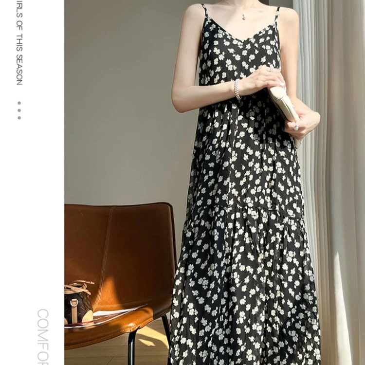 乔其纱质感温柔碎花连衣裙女装连衣a字长裙新款轻奢花色吊带长裙