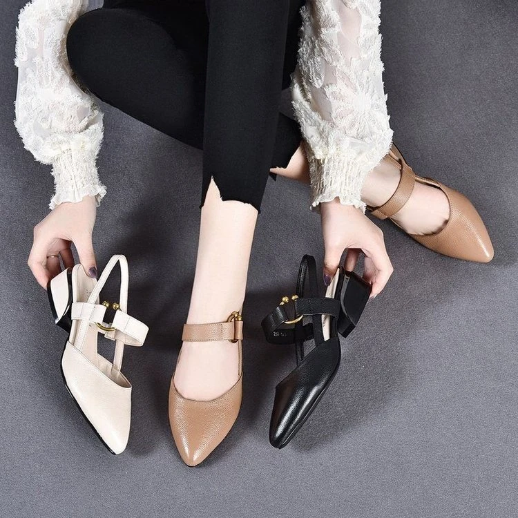 包头凉鞋女2025年新款春夏季中跟尖头女鞋一字扣粗跟高跟时尚单鞋