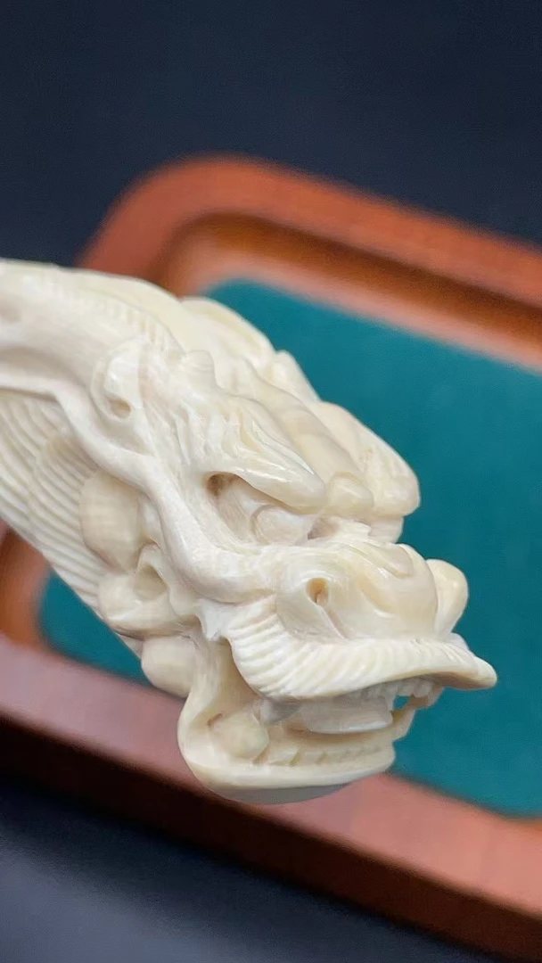 60990精品猛犸牙龙型牙尖手把