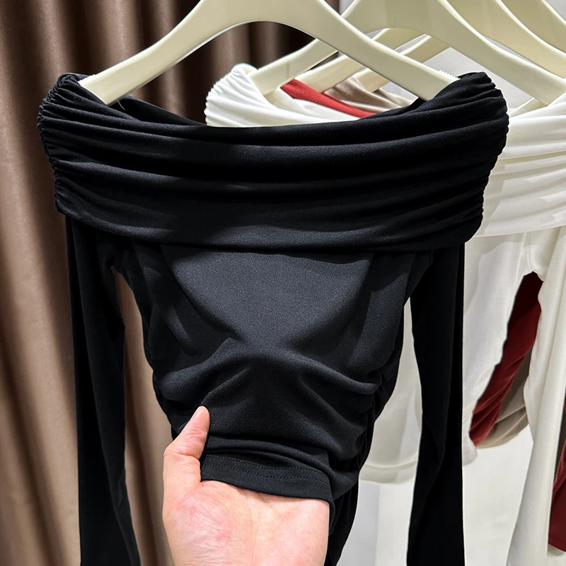 莫代尔黑色纯欲漏肩一字领T恤上衣爆款高级感百搭长袖秋季打底衫