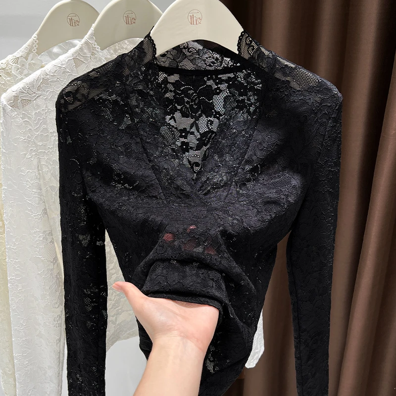 蕾丝花边V领黑色长袖薄透网纱打底衫上衣女秋冬新款高档正肩内搭