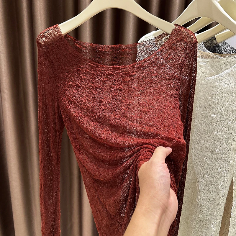 安可拉红圆领蕾丝镂空罩衫女2025秋季长袖设计感内搭T恤薄上衣