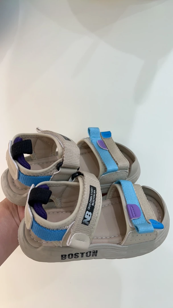 可爱小宝贝休闲中帮鞋